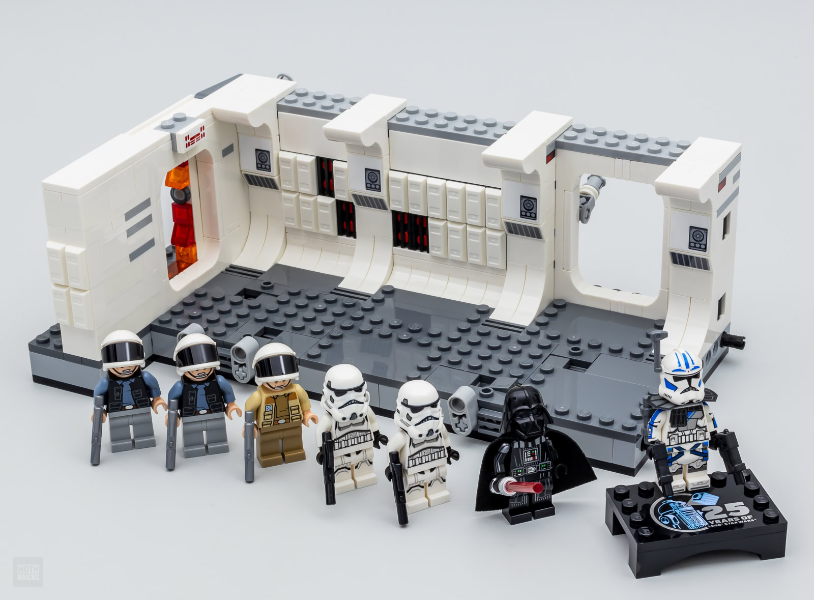 ▻ Review: LEGO Star Wars 75387 Boarding the Tantive IV - HOTH BRICKS